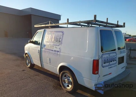 2004 Chevrolet Astro z USA, uszkodzony, nr VIN 1GCDL19X64B112374